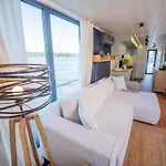 Wohlfuehl-hausboot Elements Woma D13 * Furstenberg-Havel