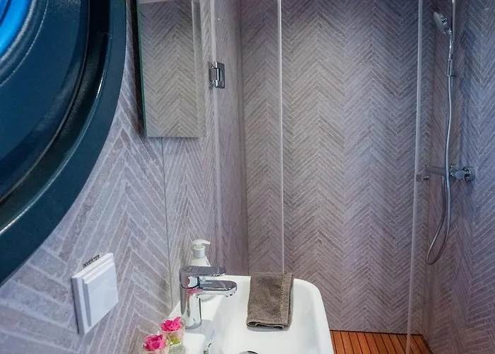 Wohlfuehl-hausboot Elements Woma D13 Fürstenberg-Havel